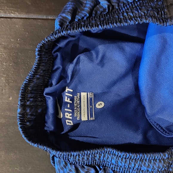 5 pair Nike Dri fit shirts size Small - Picture 9 of 16